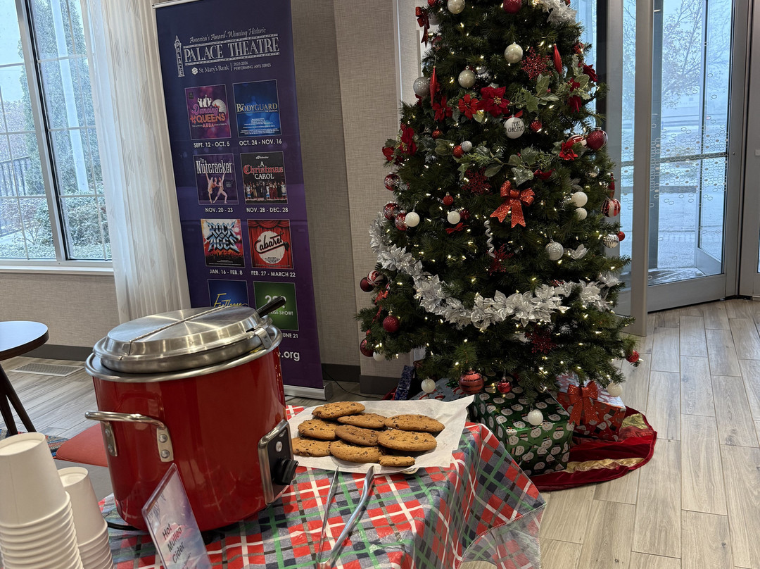 曼彻斯特拉昆塔套房酒店主图