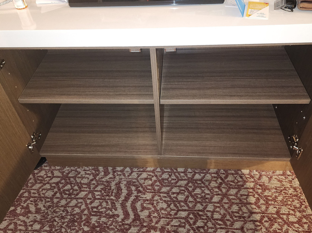 德文斯共同希尔顿花园酒店主图