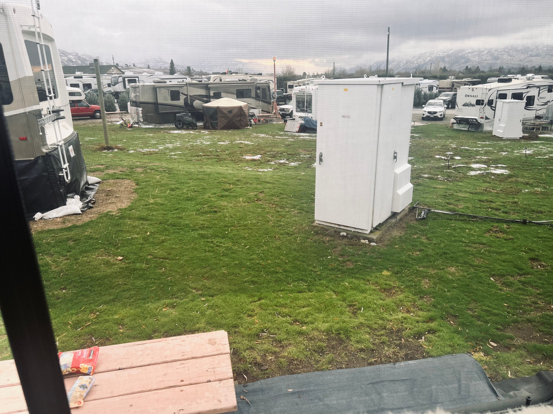 Osoyoos Lake-奥索尤斯必去景点