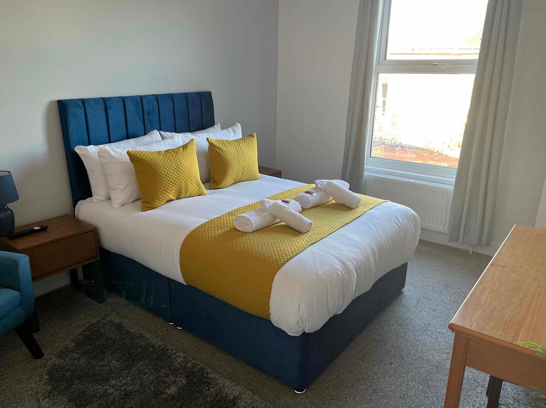 The Linden Leaf Hotel主图