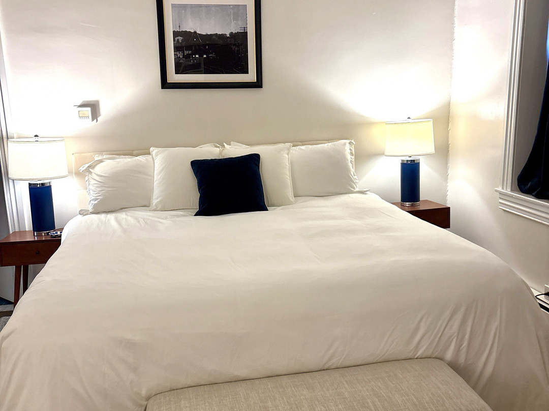 The Atherton Inn主图