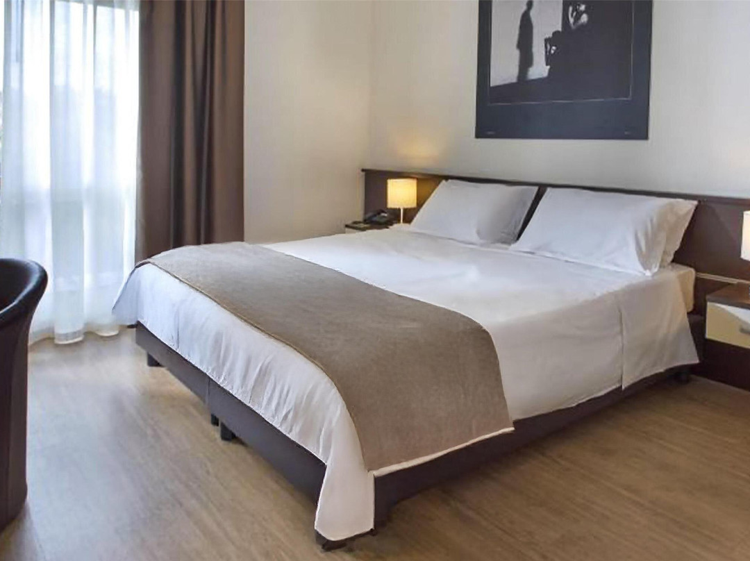 优罗烈斯特酒店