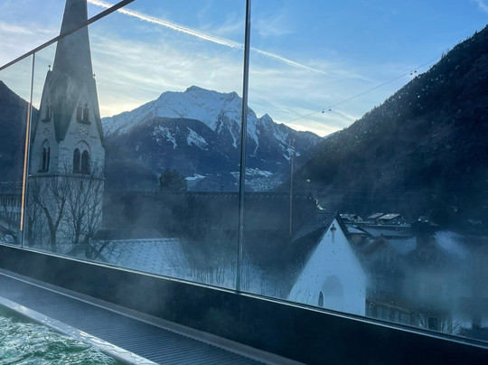 卡莫尔特阿尔派酒店主图