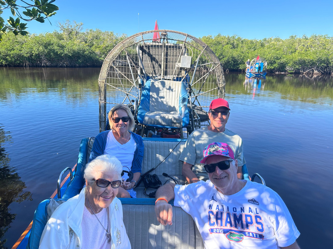 Everglades City Airboat Tours-大沼泽地必去景点
