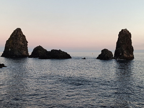 法拉优尼大酒店主图