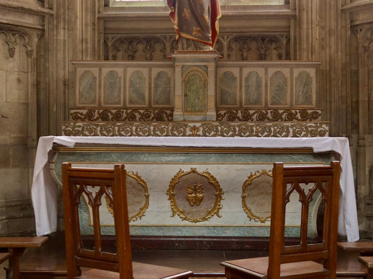 Eglise Notre-Dame-de-la-Tronchaye-莲蓬头必去景点