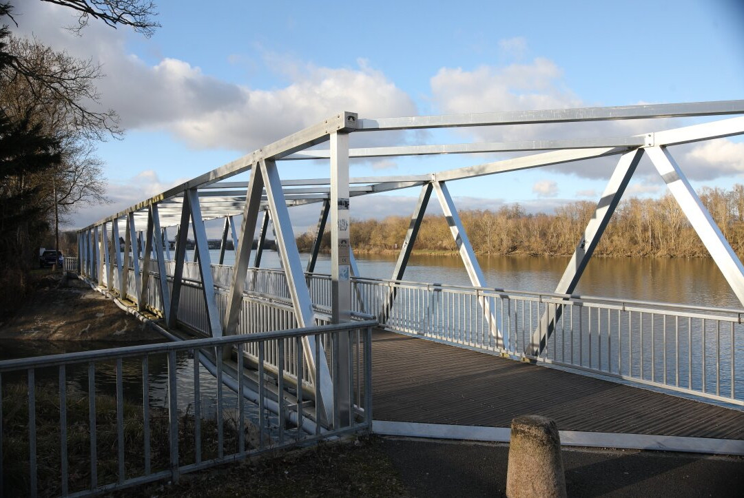 Quai Bellevue-Saint-Remy必去景点