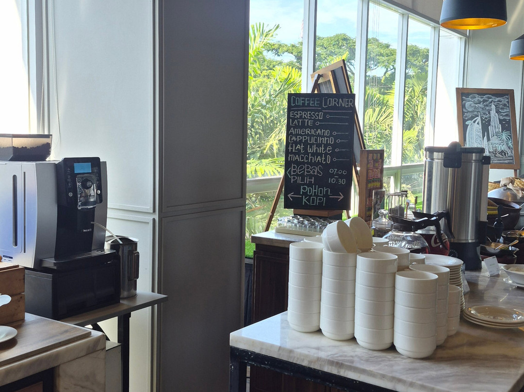 Hotel Santika Pasir Koja主图