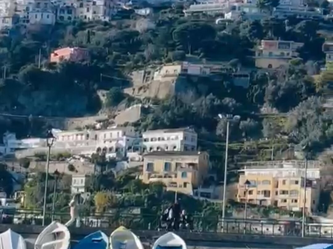 Spiaggia di Marina di Vietri-滨海维耶特里必去景点