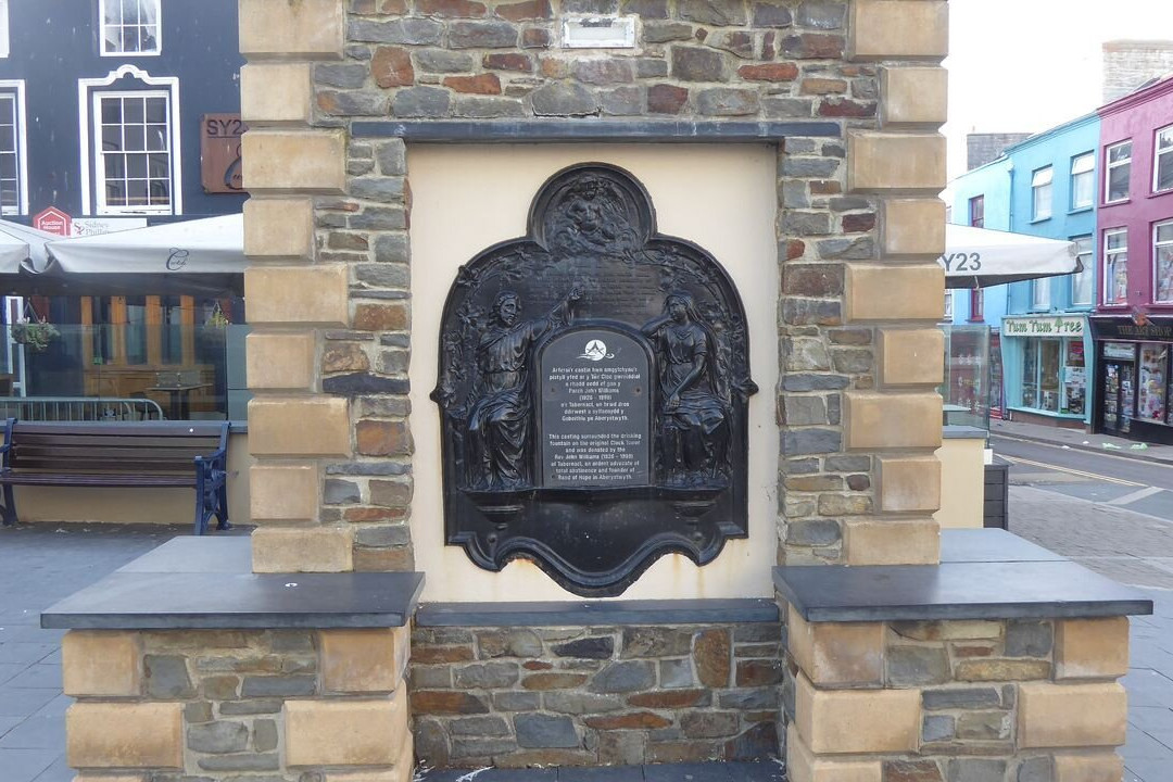 Millennium Clock Tower-阿伯里斯特威斯必去景点