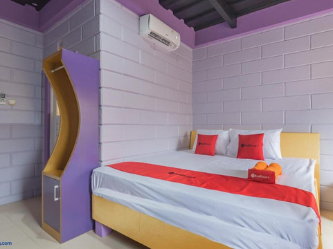 RedDoorz @ Cipanas Garut