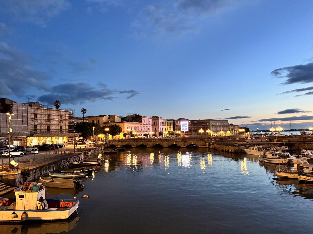 阿尔伯格阿尔费欧大酒店主图