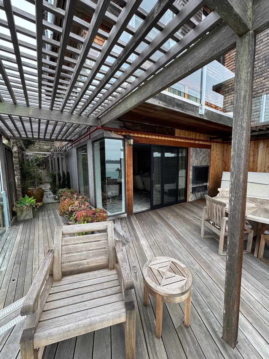 潮水之上旅馆-官方