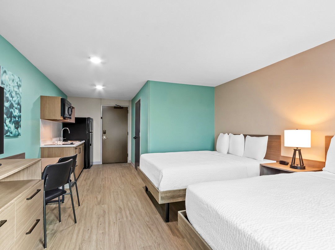 ECHO Suites Extended Stay by Wyndham Phoenix-Peoria/Glendale
