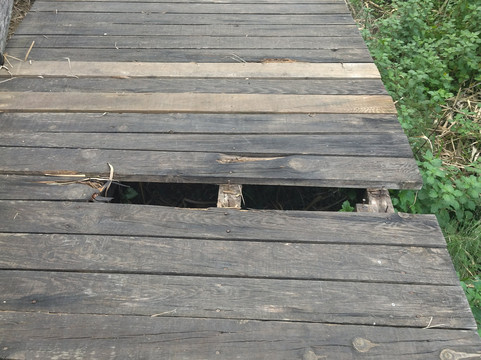 Lake Agias-Agia必去景点