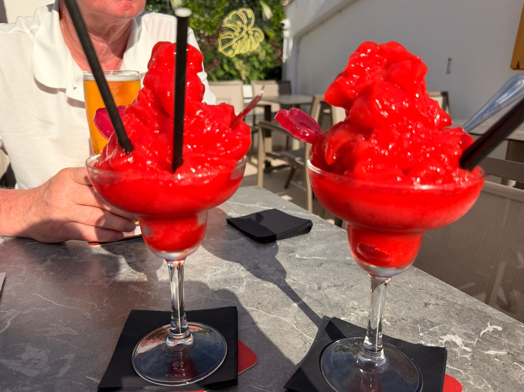 Buddies Bar Los Cristianos Tenerife-洛斯克里斯蒂亚诺斯必去景点
