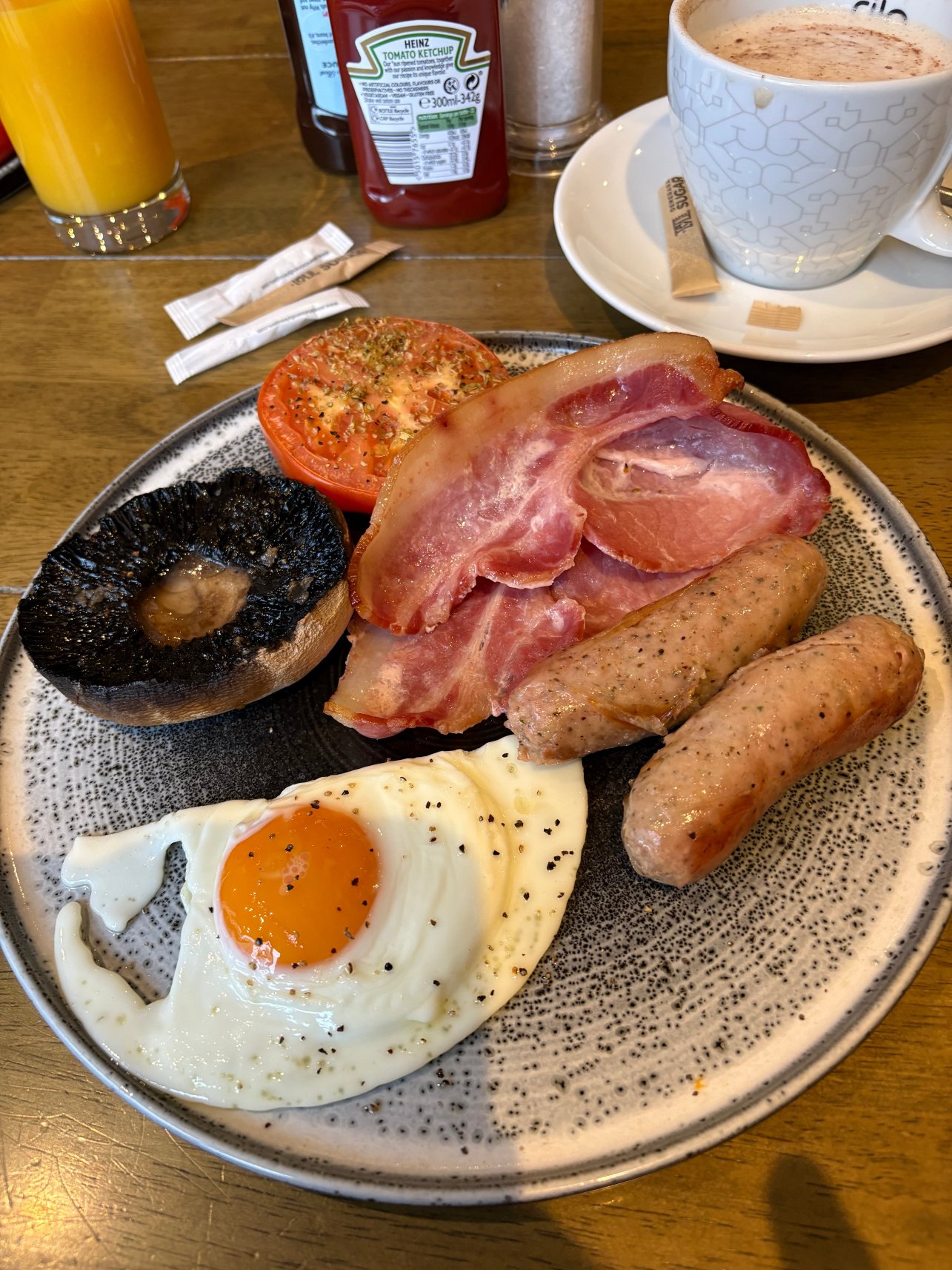 The White Hart-官方