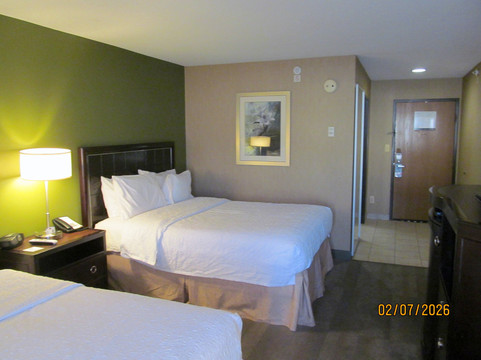 休伦港希尔顿恒庭酒店主图