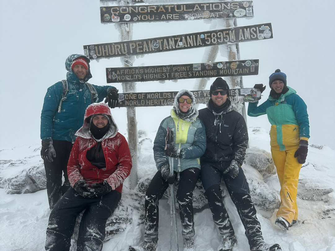 Mar Tour & Sandsafaris-乞力马扎罗山国家公园必去景点