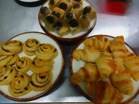 休恩湾酒店主图