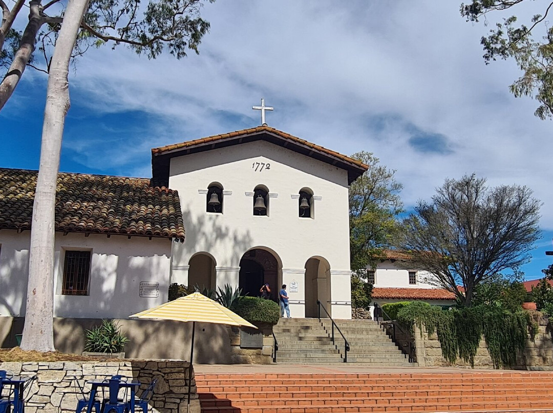 圣路易斯-奥比斯保教堂-圣路易斯-奥比斯波必去景点