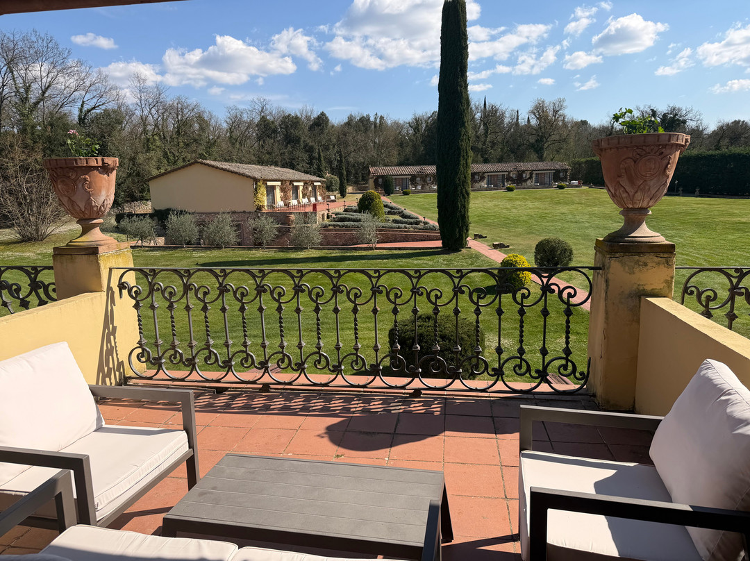 博尔戈圣路易吉酒店主图