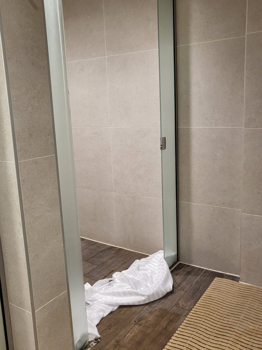 伊斯特维尔曼诺尔Spa酒店-浴室