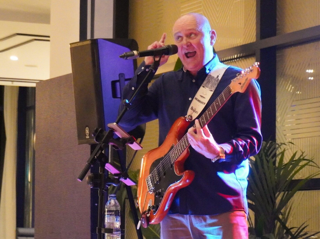 亚拉马尔酒店-推荐成人主图