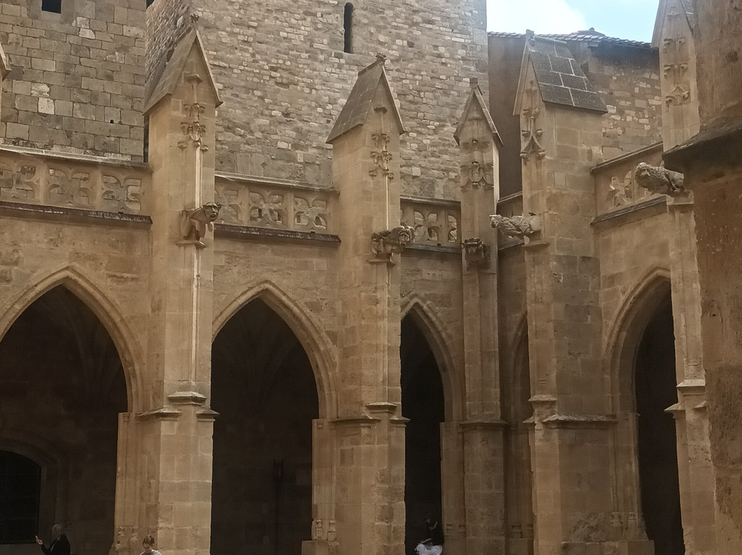 Cathédrale Saint-just Narbonne-纳博讷必去景点