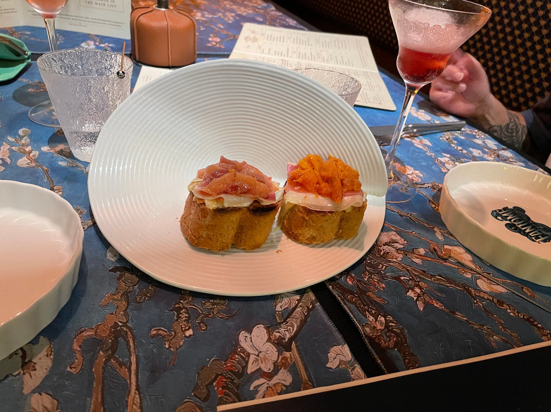 Fantome Wine Bar And Restaurant
