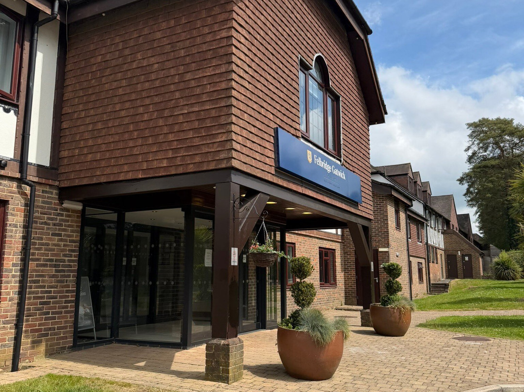 Felbridge Gatwick Hotel & Spa主图