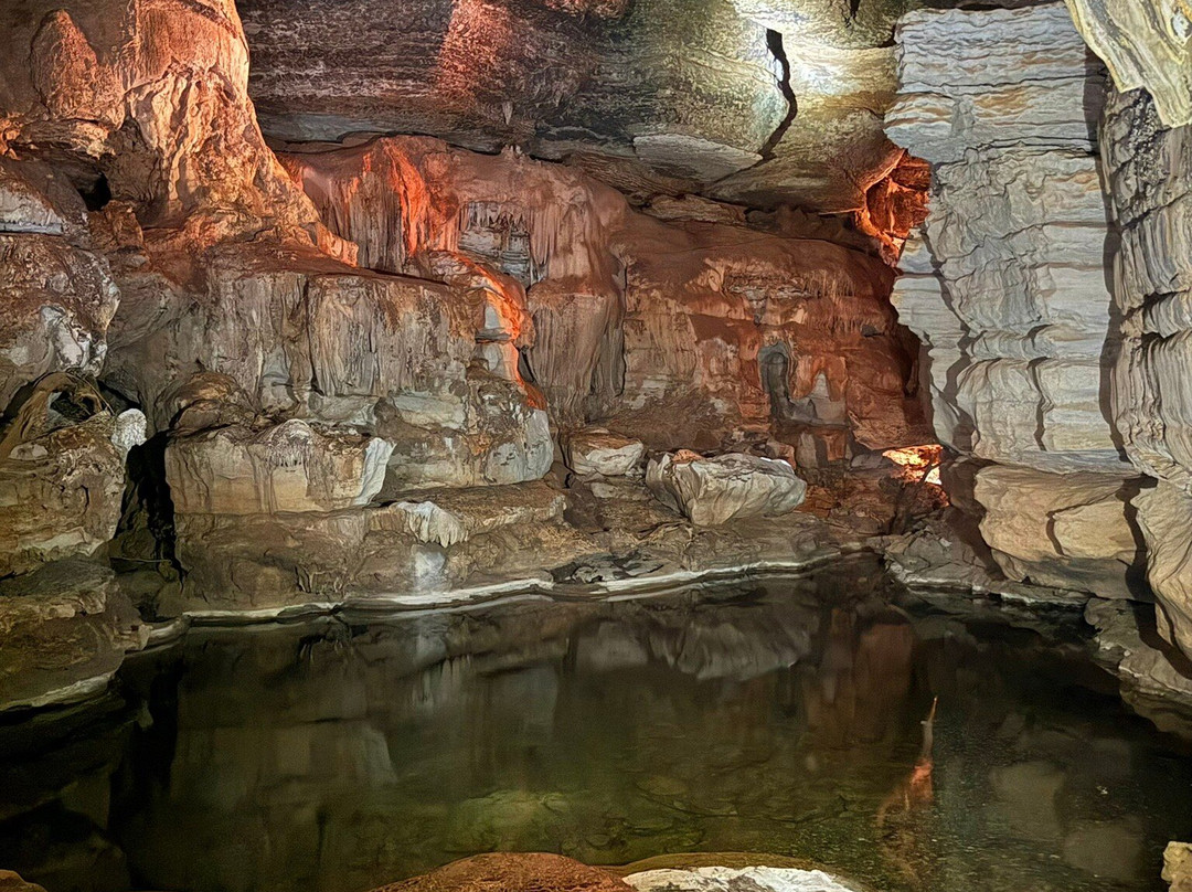 Mimbi Caves-菲茨罗伊克罗辛必去景点