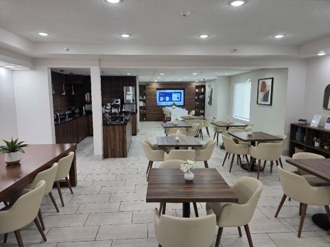 哈蒂斯堡蔚景温德姆酒店-旅行者