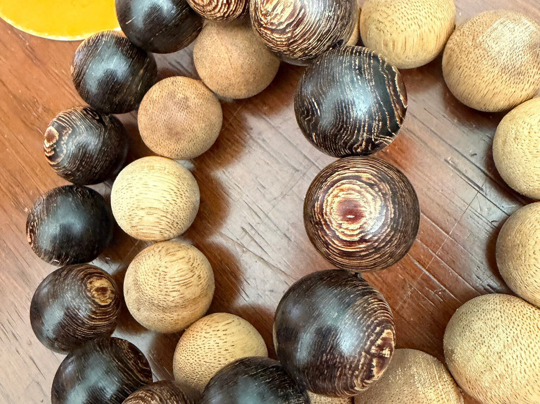 LHC Wooden Handcrafted Jewelry and Gifts-岘港必去景点