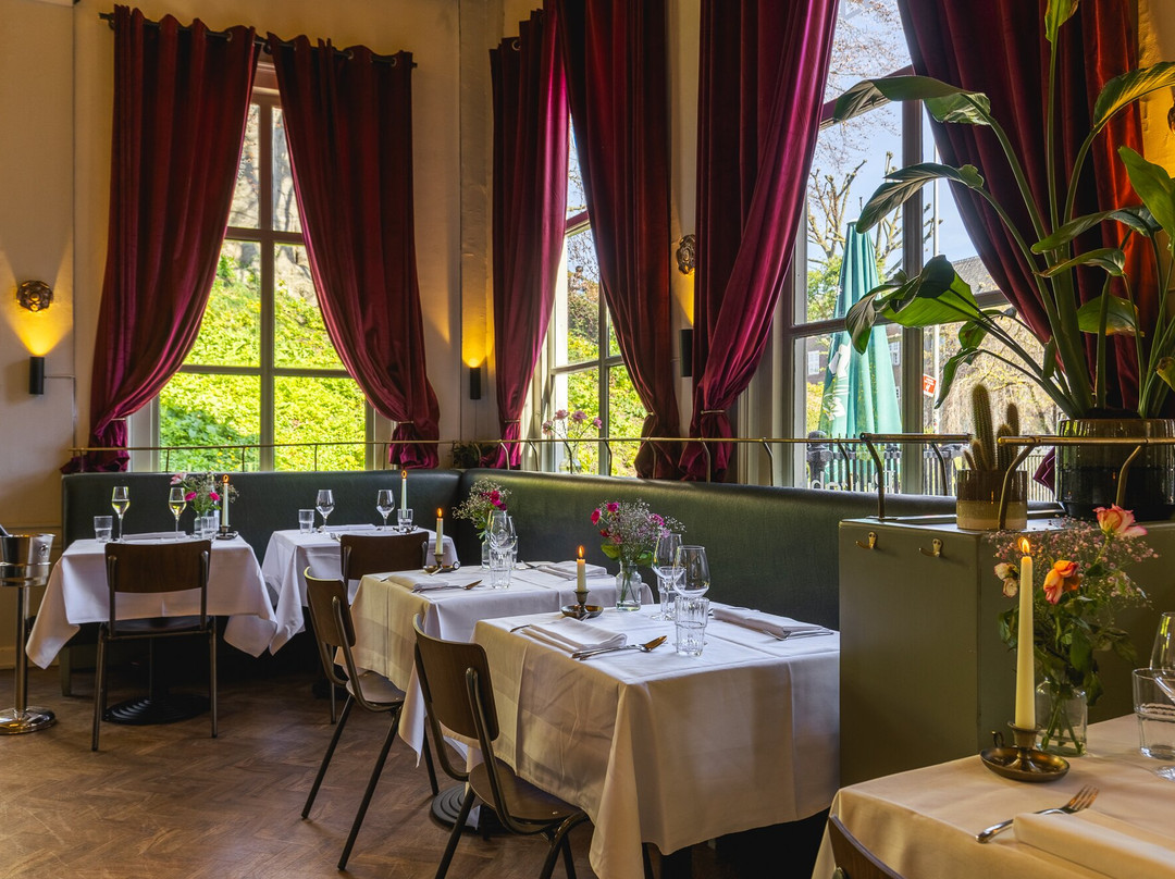 Burcht - Grand Café & Restaurant