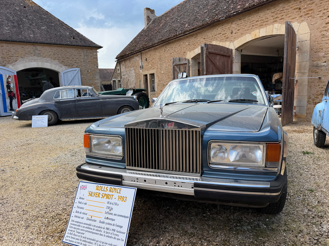 Musée de l'Automobile du Chateau de Montjalin-Sauvigny-le-Bois必去景点