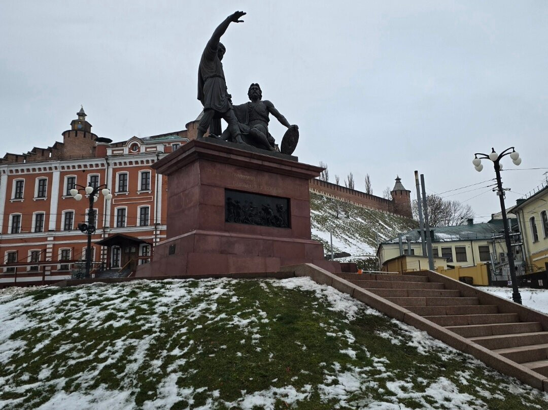 Monument to Minin and Pozharsky-下诺夫哥罗德必去景点