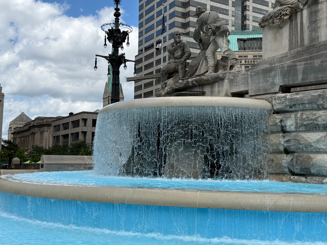 Monument Circle-印第安纳波利斯必去景点