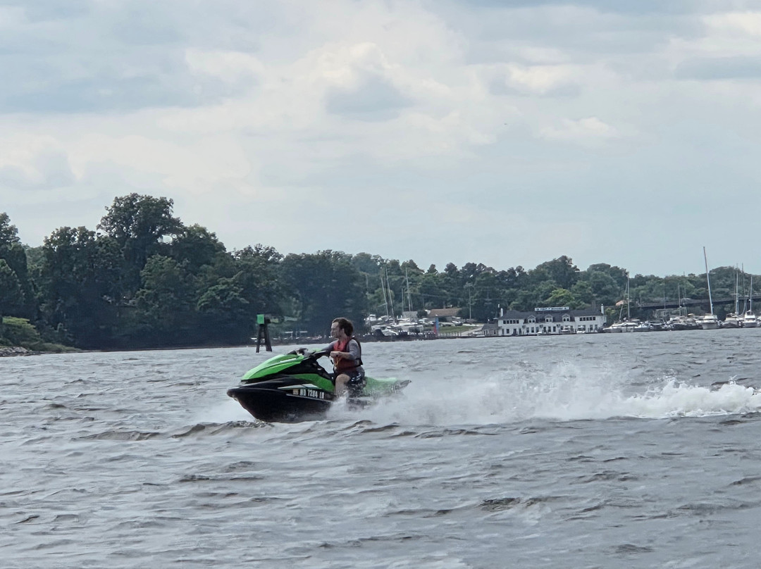 South River Jet Ski Rentals-Edgewater必去景点