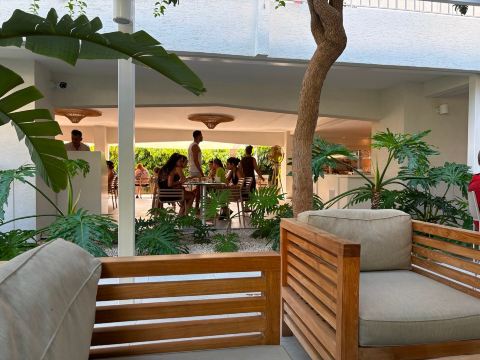 尼西公园酒店-旅行者
