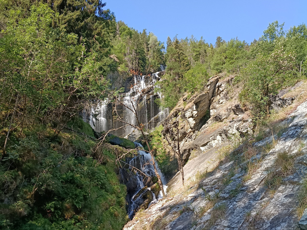 Cascade of Lenteney-La Salle必去景点