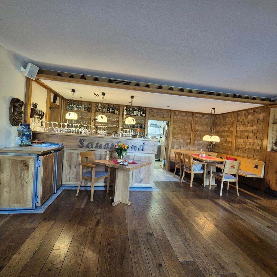 克勒尼斯威瑟斯酒店-旅行者