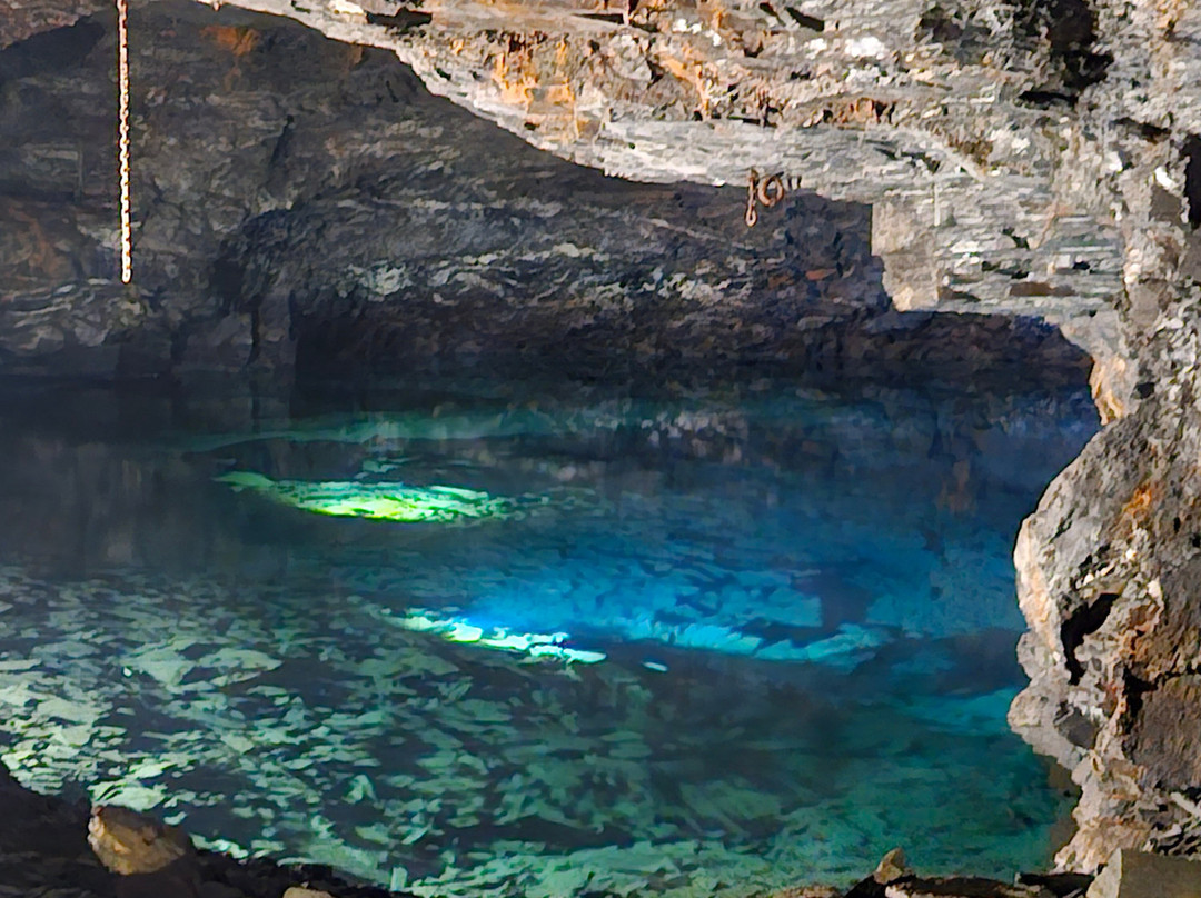 Carnglaze Caverns-利斯卡德必去景点