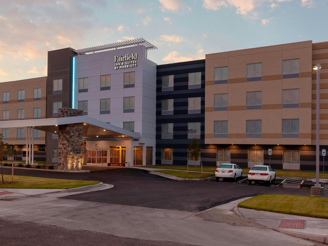 Akron酒店住宿-Fairfield by Marriott Inn & Suites Fort Morgan