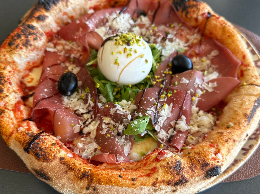 Fratelli Pizza Bar