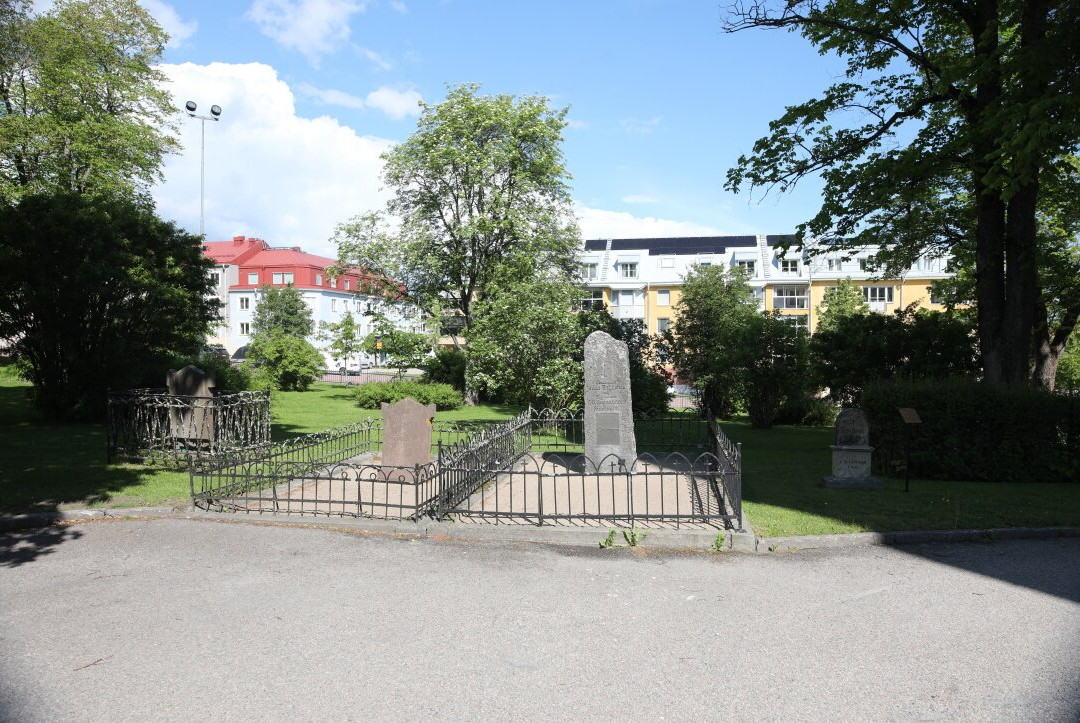 Jakobs kyrkogård (le cimetière de Jakob)-Hudiksvall必去景点