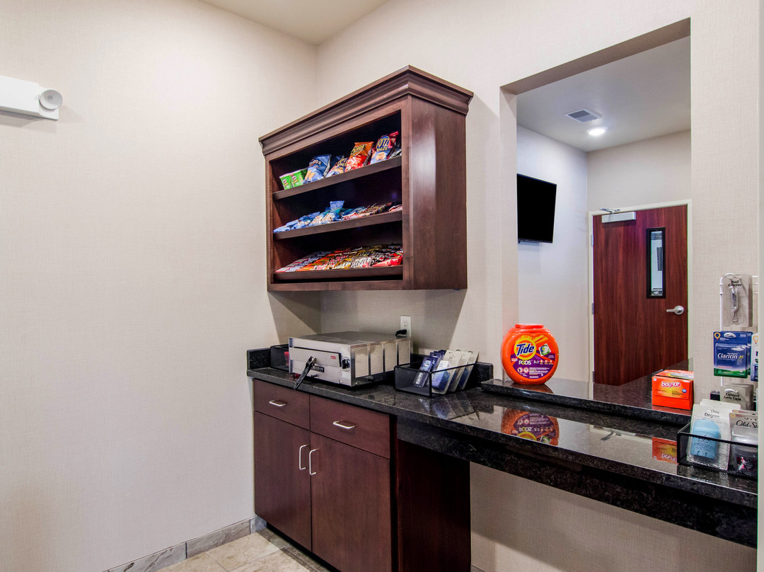 Cobblestone Hotel & Suites - Newport主图