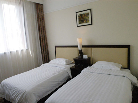 大连市威仑酒店主图