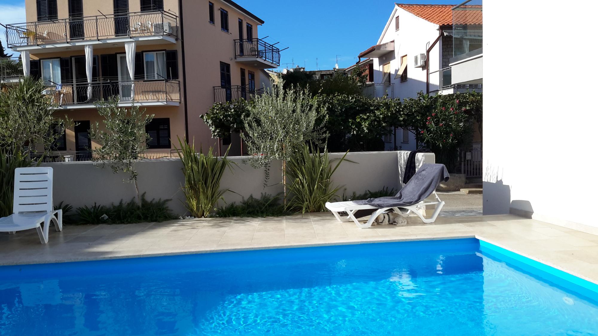 Appartements Rivarela-泳池