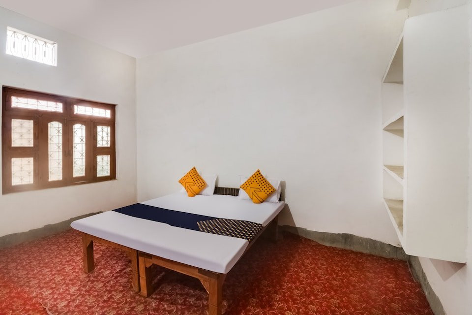 SPOT ON 65926 Shri Paramhans Upwan